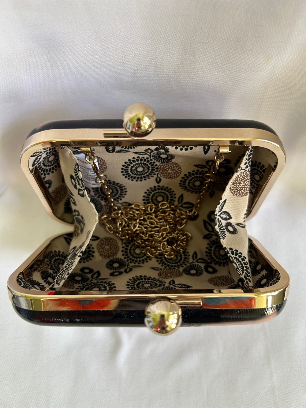 Vintage Paris France Bi-Fold Clutch
Purse with Chain Strap - Picture 8 of 12